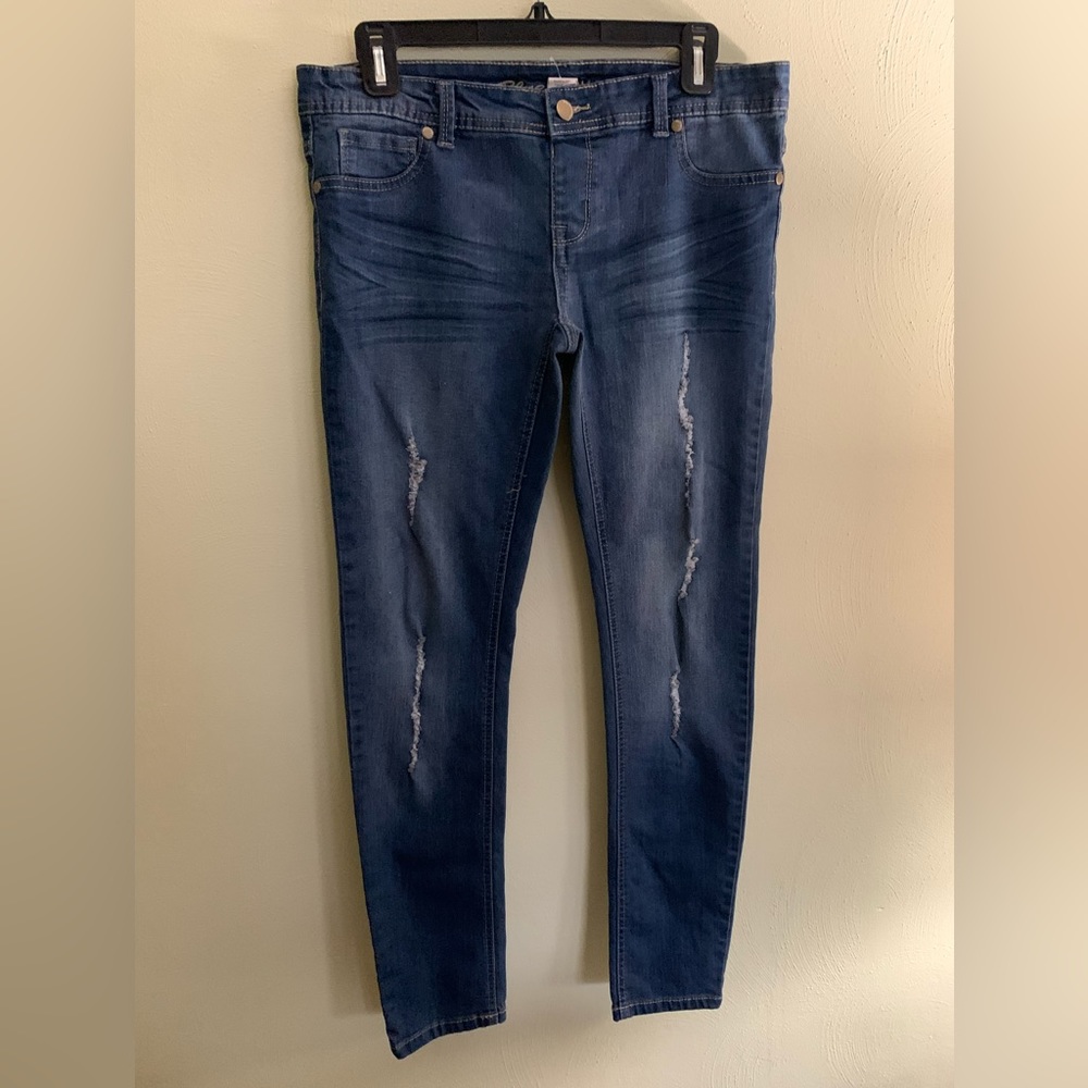Distressed Jeggings